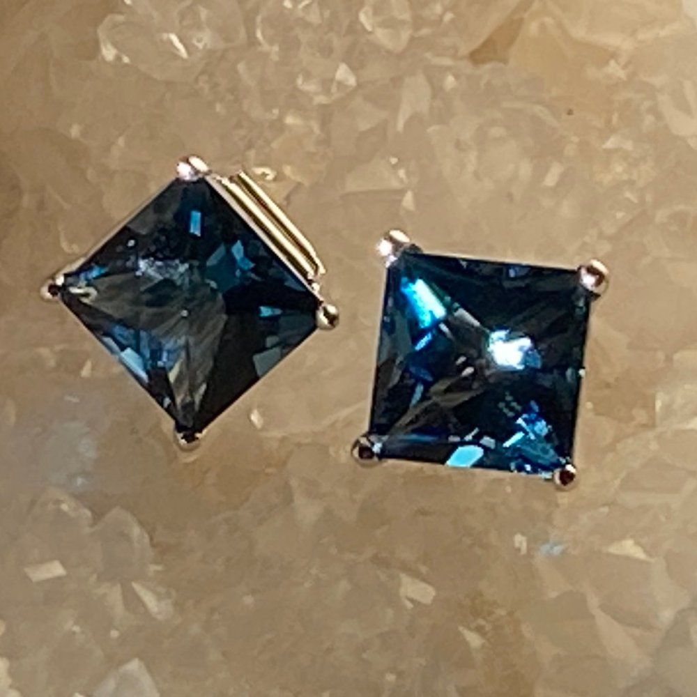 ❌❌❌SOLD❌❌❌ 14Kt White Gold 2.5 tcw Leach & Garner London Blue Topaz Studs